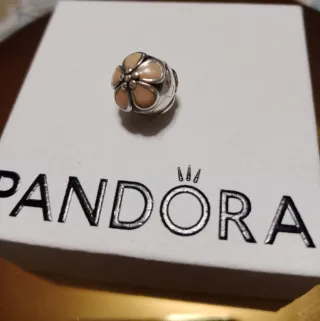 Clip Pandora Flor Rosa y Plateado