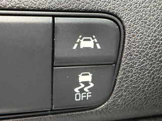 Kia Niro 1.6 GDi PHEV 104kW (141CV) Concept