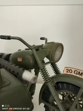 Moto Geyperman con Sidecar