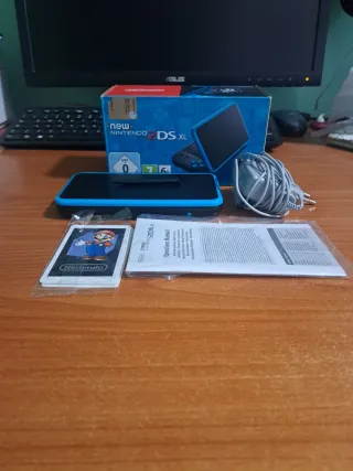 New Nintendo 2DS XL scatola e manuali
