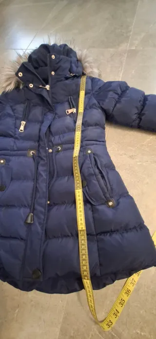 Parka larga azul marino con capucha mujer