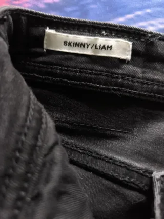 Pantalones vaqueros Jack & Jones negros rotos