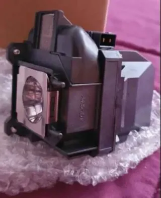 Epson EH-TW650 + bombilla nueva