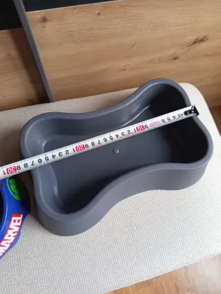 Cibo e bevande anti-voracità per cani