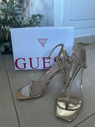 Tacones Guess Dorados Talla 39 Marciano