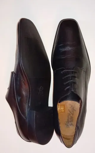 Zapatos de vestir negros artesanales