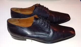 Zapatos de vestir negros artesanales