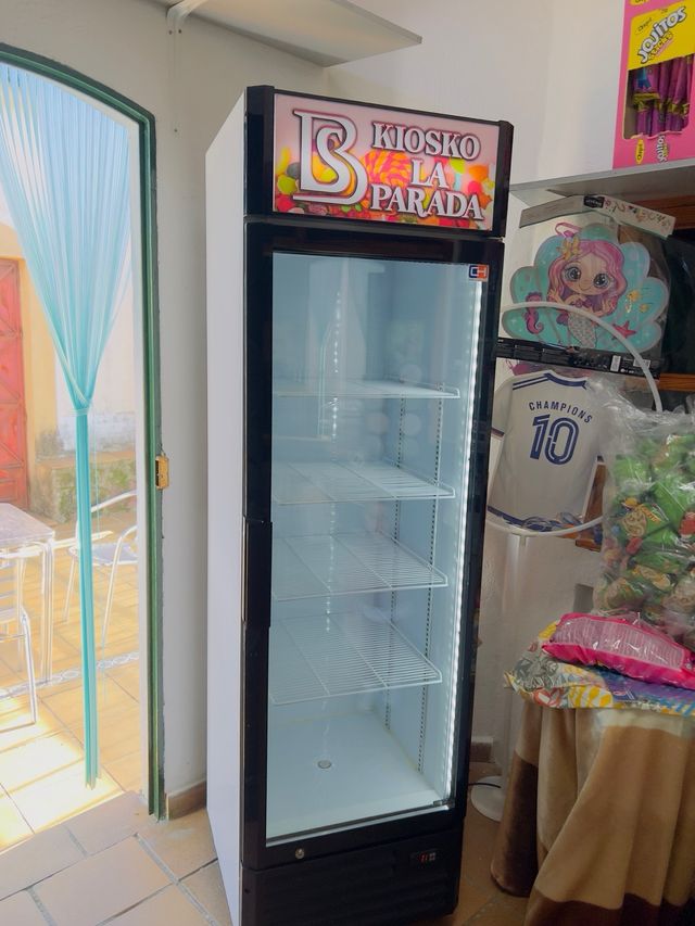 Frigorifero espositore in vetro