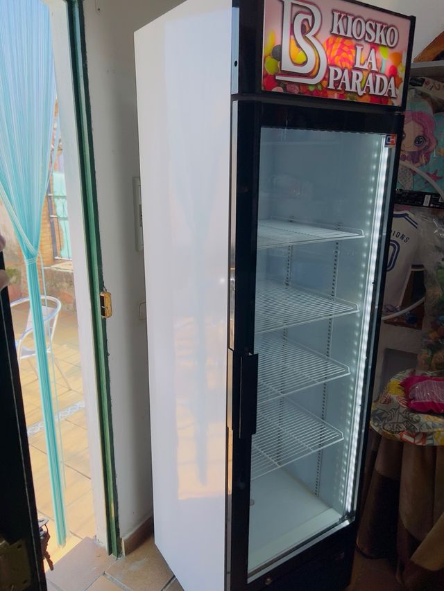 Frigorifero espositore in vetro