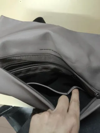 Mochila Slang Beige y Negra