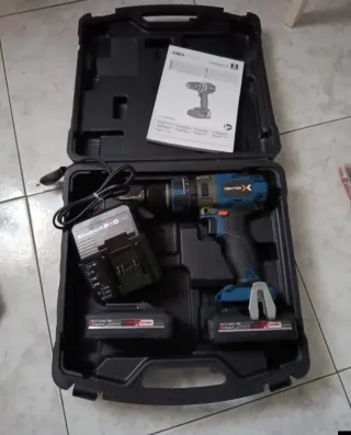 Taladro Atornillador Percutor Dexter Brushless