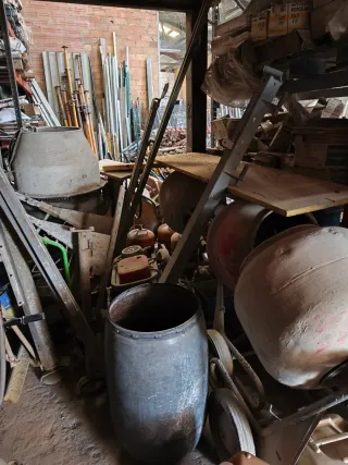 Herramientas de construcción y jardinería