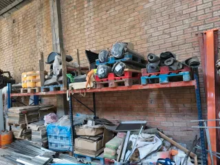 Herramientas de construcción y jardinería