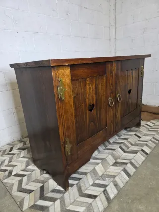 Aparador colonial diseño corazones