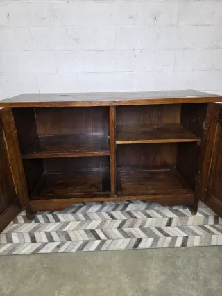 Aparador colonial diseño corazones