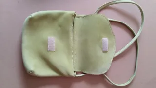 Bolso de piel verde