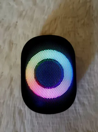 Altavoz Bluetooth Portátil con Luces LED RGB