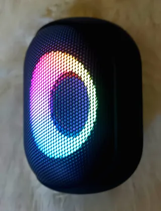 Altavoz Bluetooth Portátil con Luces LED RGB