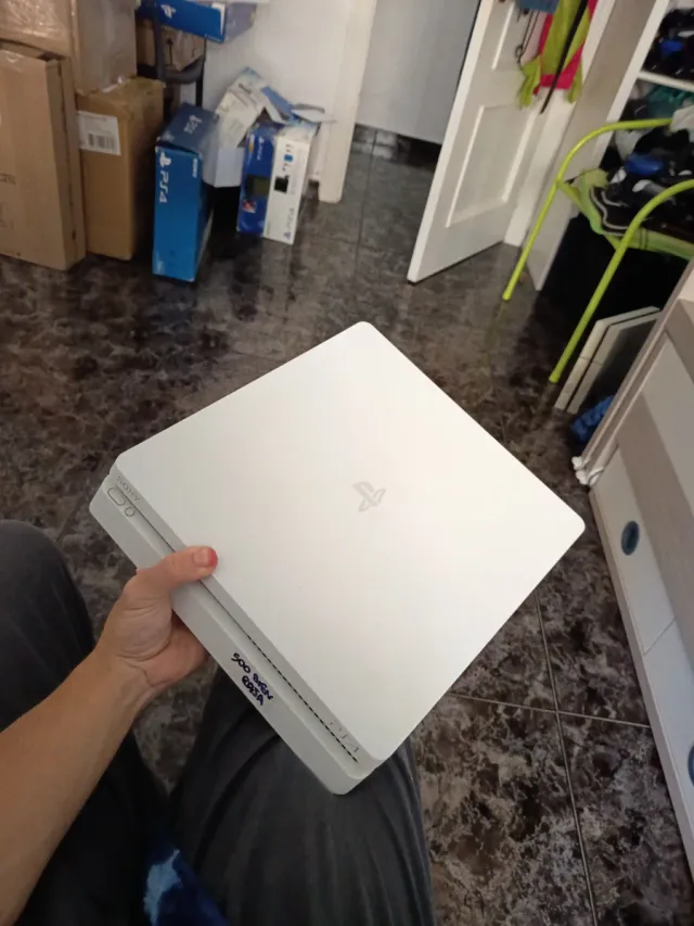 Ps4 SLIM 500GB BLANCA