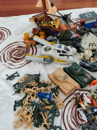 Lotte Lego: Pezzi, Action Figures e Carri Armati