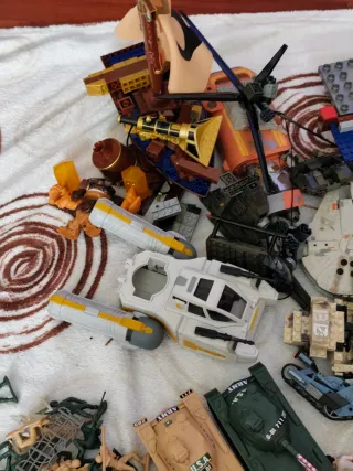 Lotte Lego: Pezzi, Action Figures e Carri Armati