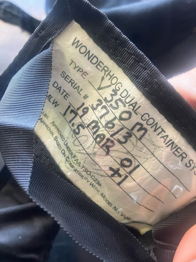 Contenedor de Paracaidismo Vector 350M con Reserva