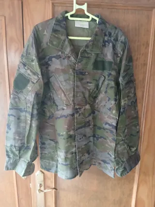 Casaca Ejército Mujer Talla 40/42 Camuflaje