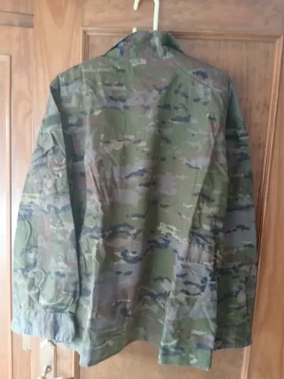 Casaca Ejército Mujer Talla 40/42 Camuflaje
