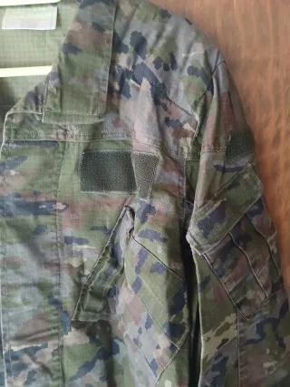 Casaca Ejército Mujer Talla 40/42 Camuflaje