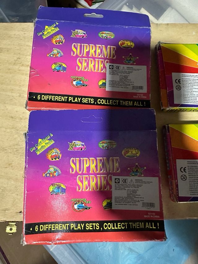 Lotto 4 Scatole Giocattoli Fast Wheels e Supreme