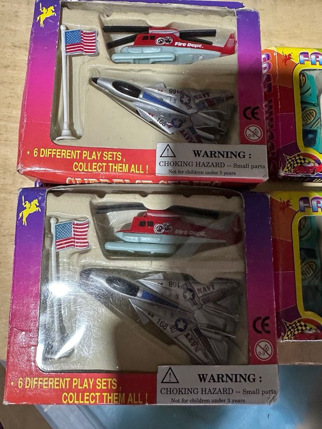 Lotto 4 Scatole Giocattoli Fast Wheels e Supreme