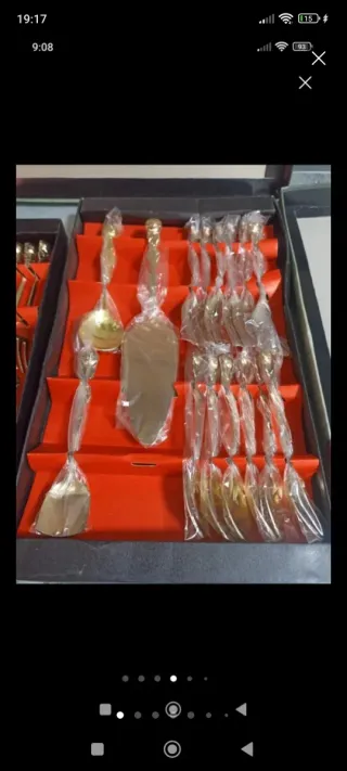 Set di posate per dessert dorate