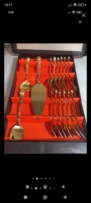 Set di posate per dessert dorate