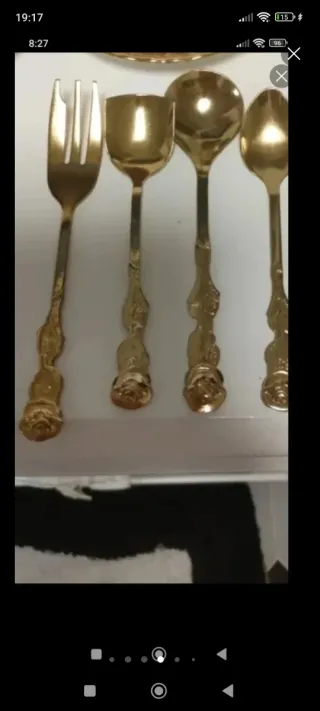 Set di posate per dessert dorate