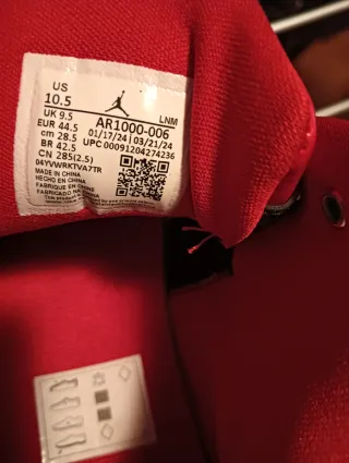 Zapatillas Jordan Originales Negras y Rojas