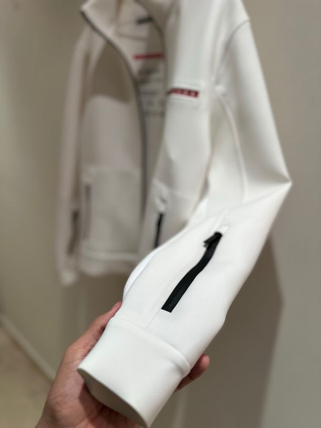 Chaqueta Prada Talla M Blanca
