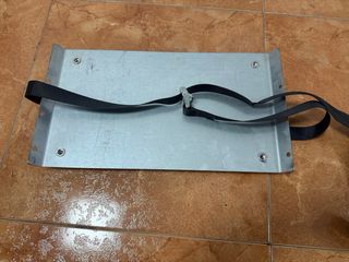 Soporte metálico para microondas