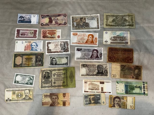 Lotto di 100 Banconote del Mondo - Collezione Varia