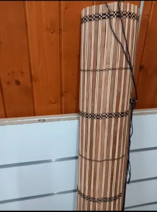 Estor enrollable de bambú