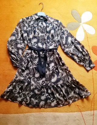 Vestido Mango estampado paisley