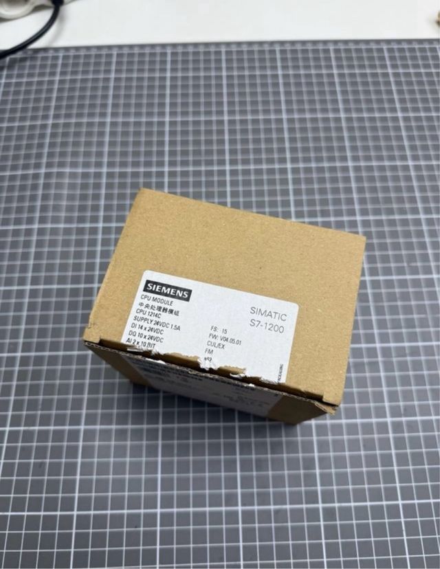 Siemens S7-1200 CPU 1214C Modulo PLC