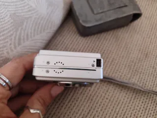 Cámara Digital BenQ DC E63+ 6MP