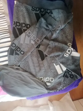 Sudadera Adidas Niño Gris y Blanca