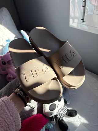 Chanclas Fila Beige Talla 37