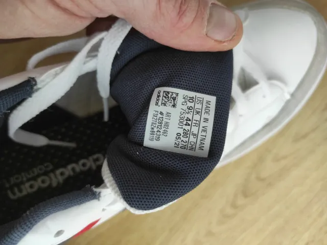 Zapatillas Adidas Blancas y Grises