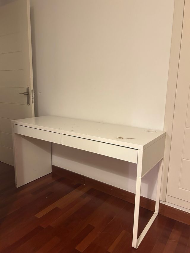 Escritorio Micke Ikea 142x50 cm