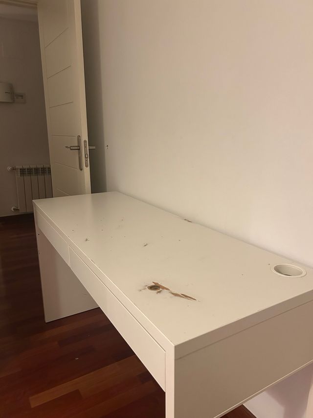 Escritorio Micke Ikea 142x50 cm