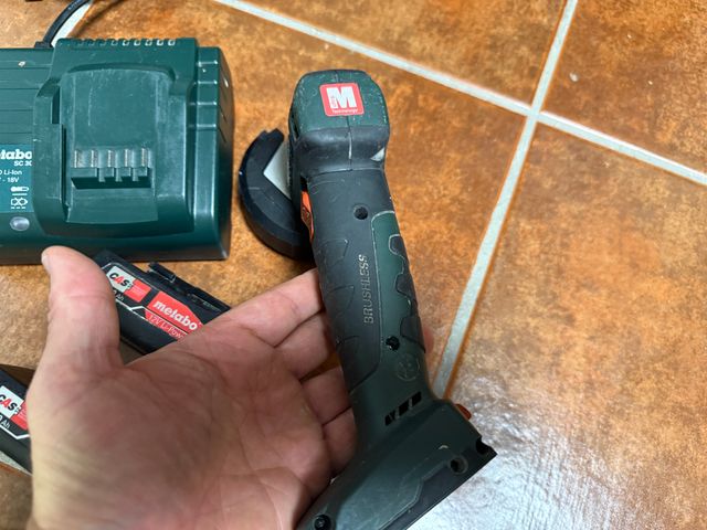 Mini amoladora Metabo PowerMaxx CC 12 BL, 12V