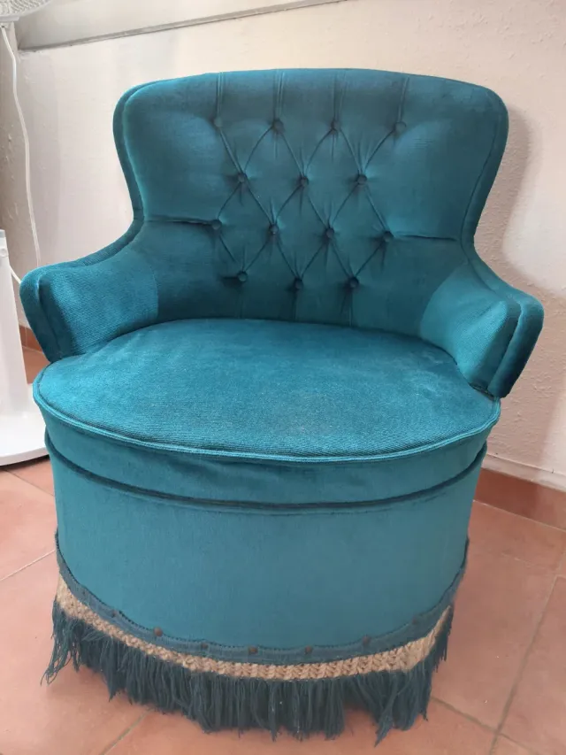 Sillón terciopelo azul pato