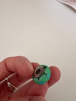 Charm Pandora Verde y Plateado